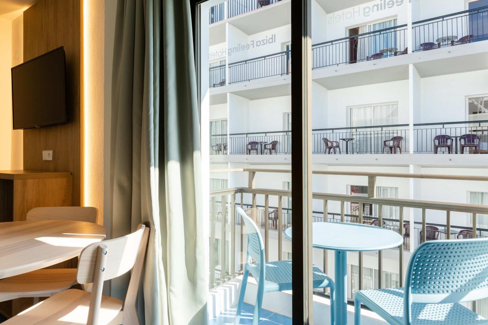 The Blue Apartments - Adults Only Sant Antoni de Portmany Zewnętrze zdjęcie